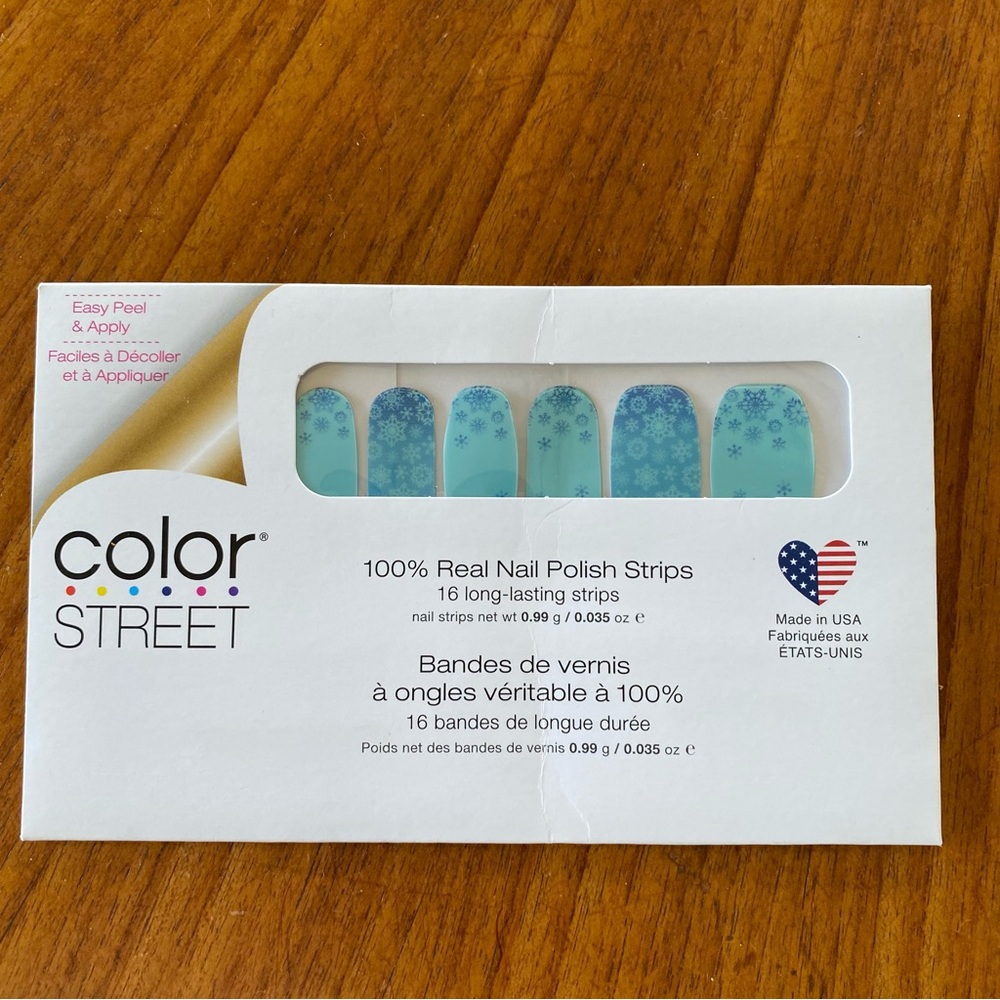 Color Street Aqua Blue Snowflake Press-On Nail Strips “Cold Front”